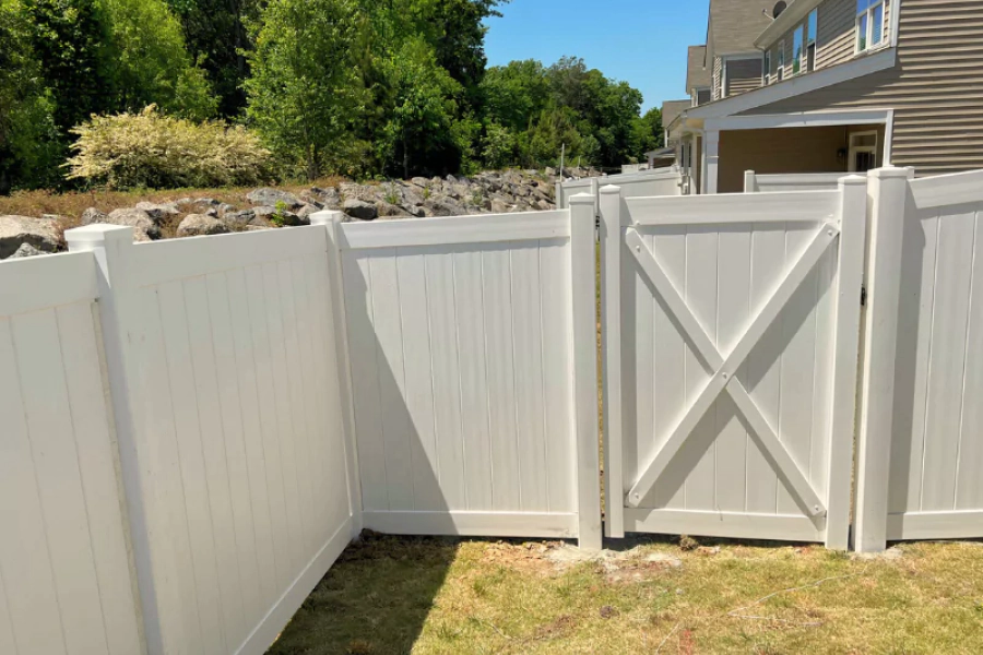 vinyl fence installation fort mill sc
